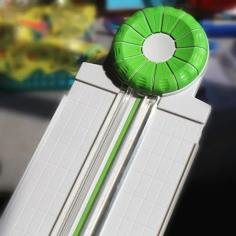 Máquina plegadora y cortadora de papel multifunción, cabezal cortador giratorio de 360 grados, 12 tipos de bordes para herramientas de arte de tarjetas de corte manual