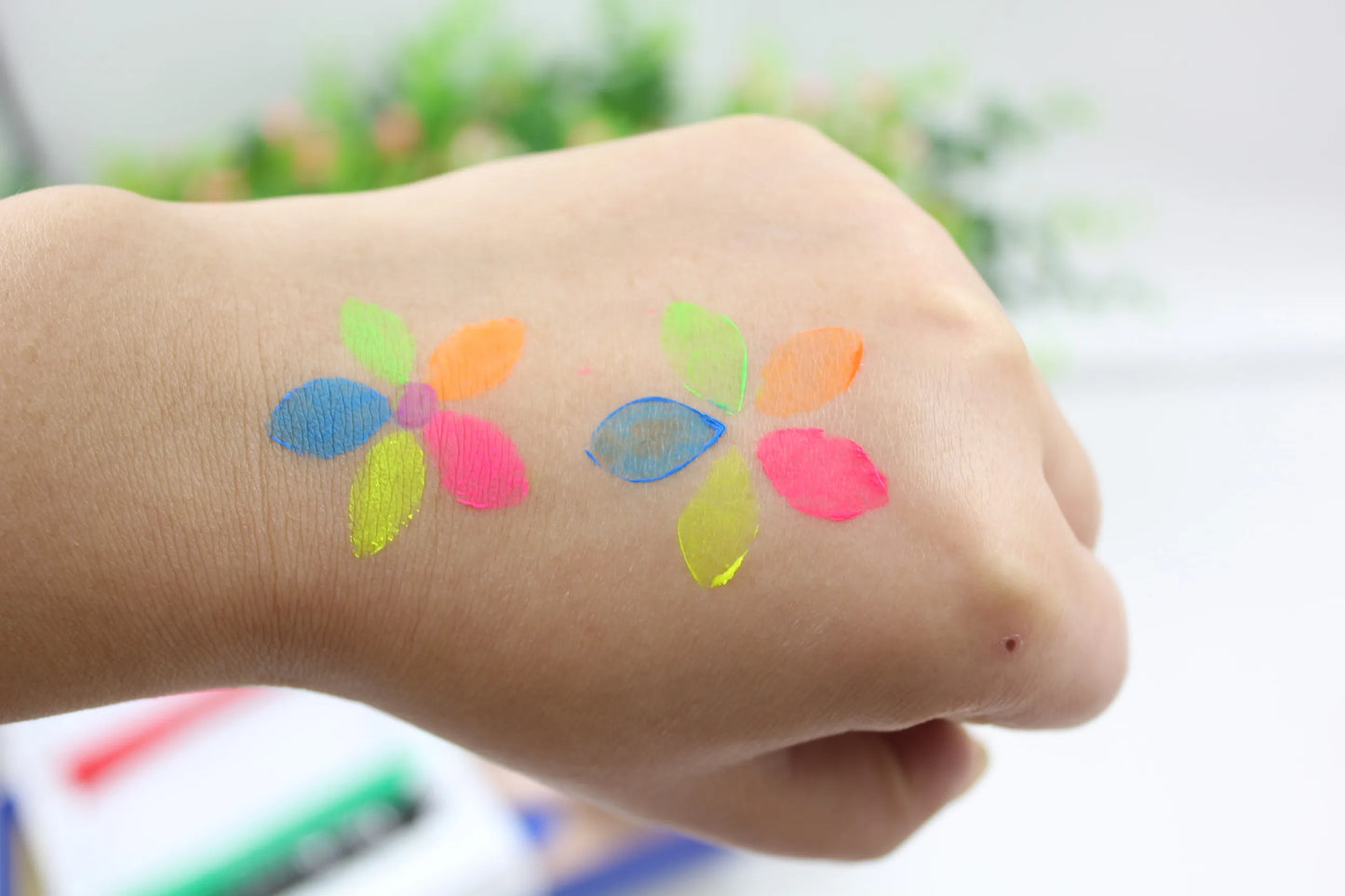 Juego de crayones de pintura para cara y cuerpo, marcador de maquillaje fluorescente, brillante, para Halloween, 6 uds.