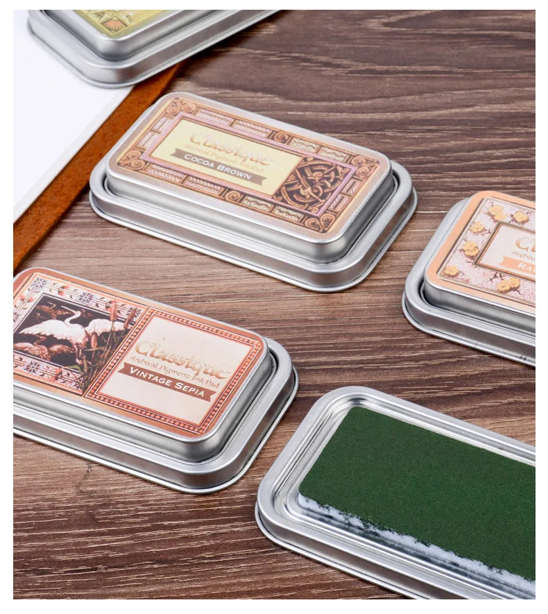 Almohadillas de tinta japonesas Classique, tinta aceitosa de Color Retro, almohadilla de tinta de secado rápido, sello de caja de Metal resistente al agua, 12 colores disponibles, 1 ud.