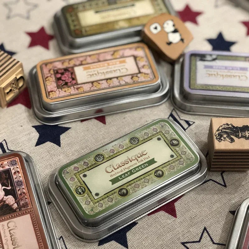 Almohadillas de tinta japonesas Classique, tinta aceitosa de Color Retro, almohadilla de tinta de secado rápido, sello de caja de Metal resistente al agua, 12 colores disponibles, 1 ud.