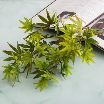 Planta de simulación de hoja de arce, 4 ramas, decoración
