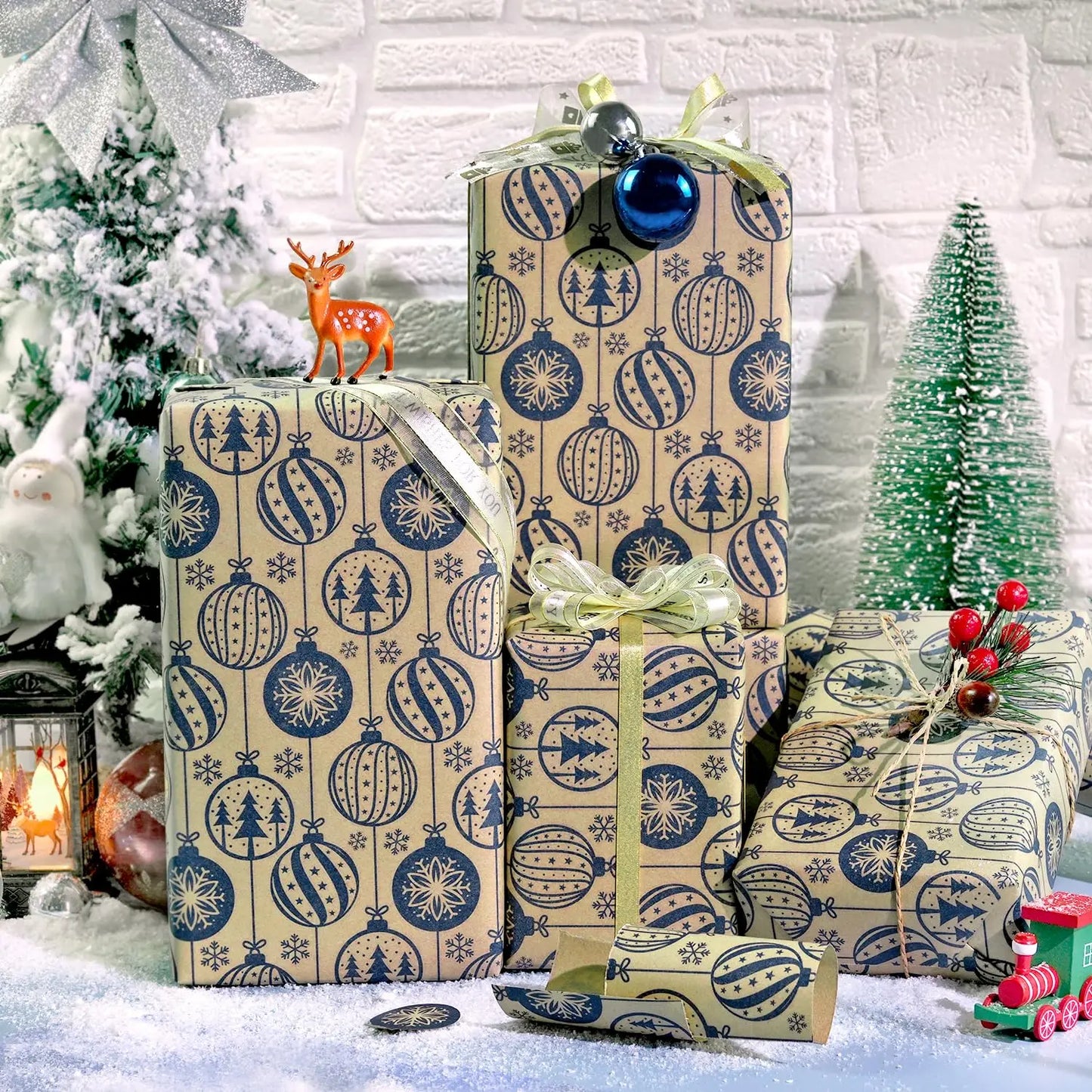 1 rollo de papel de regalo navideño de 44 cm x 15 mts aprox., diseño de bola de decoración navideña