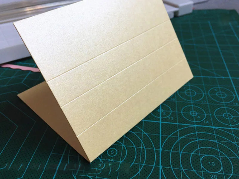 Máquina plegadora y cortadora de papel multifunción, cabezal cortador giratorio de 360 grados, 12 tipos de bordes para herramientas de arte de tarjetas de corte manual
