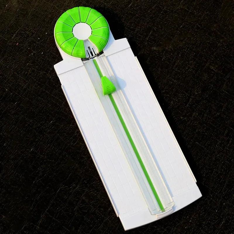 Máquina plegadora y cortadora de papel multifunción, cabezal cortador giratorio de 360 grados, 12 tipos de bordes para herramientas de arte de tarjetas de corte manual