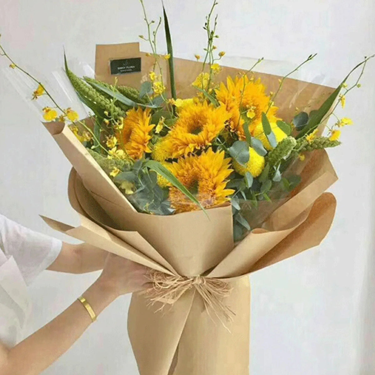 Rollo de papel kraft marrón para embalaje , dibujo y manualidades