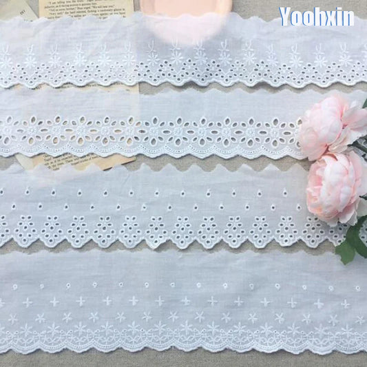 Tela de encaje de algodón bordada con flores blancas, para costura, apliques de decoración.