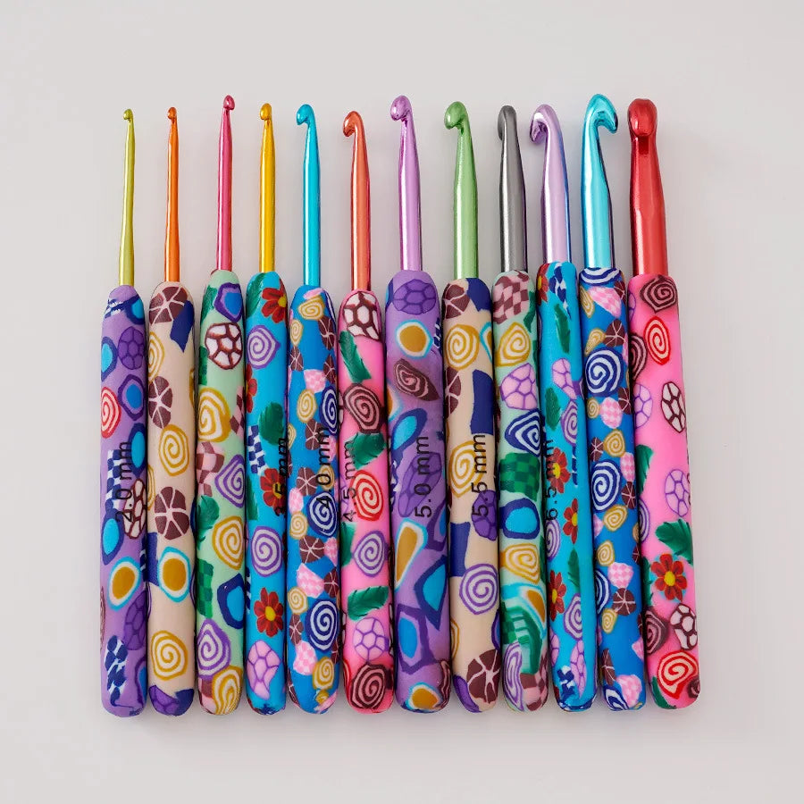 Juego de variados colores y estilos de crochet para tejer, de aluminio, con mango ergonómico