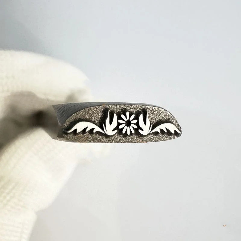 Sellos de joyería con patrón, de acero, troqueles de grabado para pulsera de oro y plata.