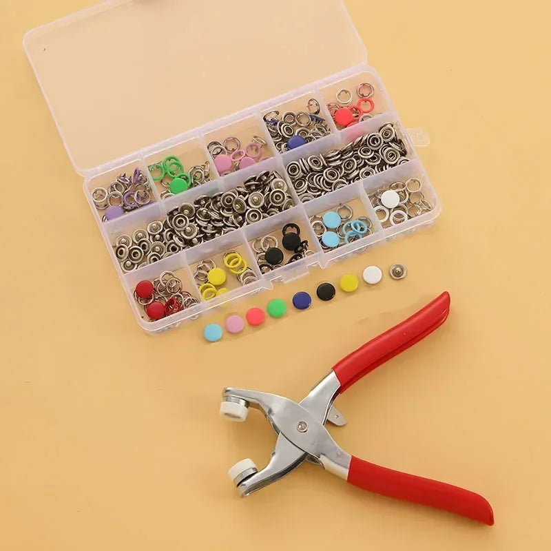 Juego de Herramientas de Alicate Sólido, Broches a Presión para Instalar en Ropa y Bolsos. 50/100 Piezas Botones Metálicos de Colores.