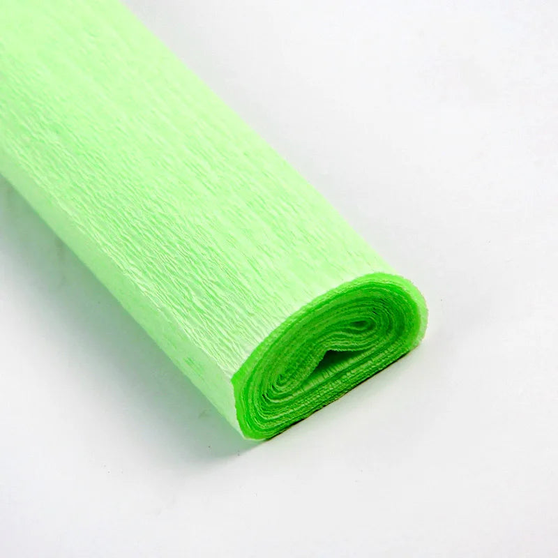 Rollo de papel crepé de colores de 50x250cm.