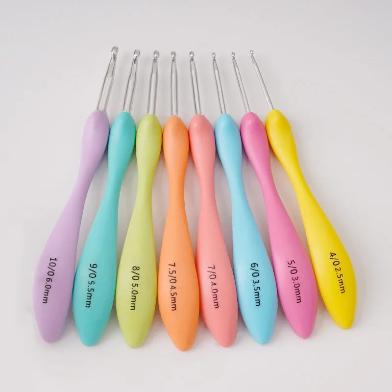 Juego de variados colores y estilos de crochet para tejer, de aluminio, con mango ergonómico