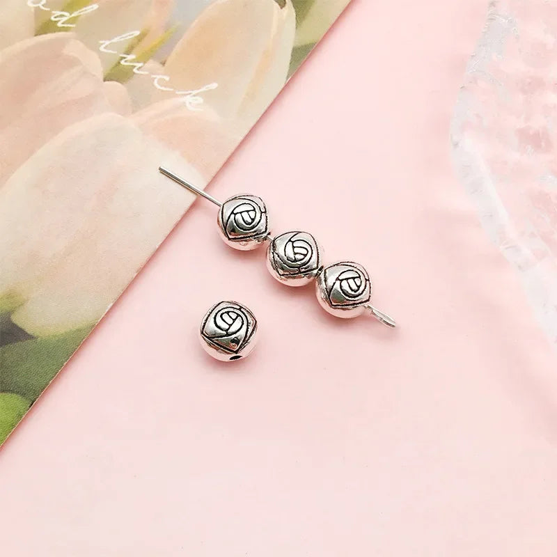 Mostacillas Retro de pentagrama de flor elíptica, joyería de aleación de plata tibetana, 50 piezas