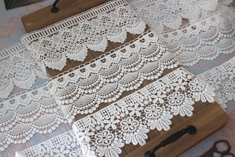 Cintas de encaje bordado de algodón blanco, 2 yardas (1,80 mts a aprox.)