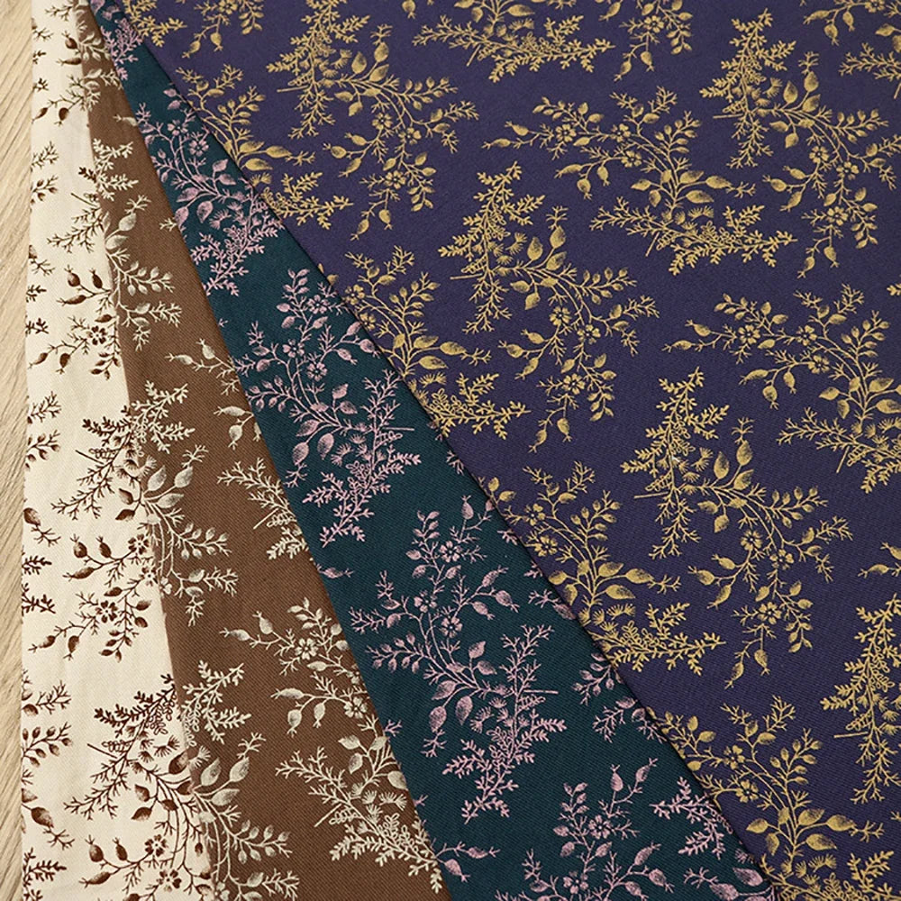 Tela de Algodón con Estampado de Flores y Plantas