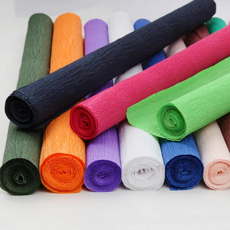 Rollo de papel crepé de colores de 50x250cm.