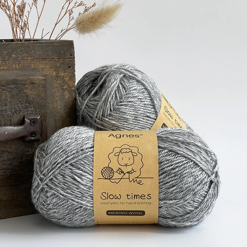 Ovillo de hilo de lana merino pura, tejido a mano, tejido de Color sólido, 50g