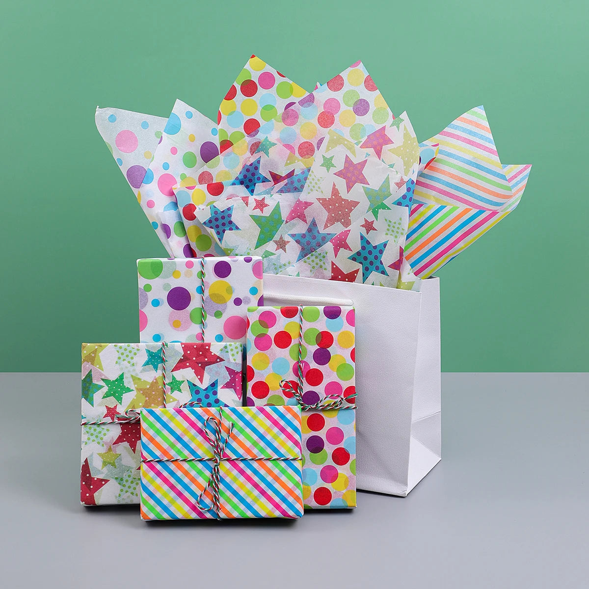 20 Hojas de Papel de Seda con Puntos, estrellas y rayas de Colores, Hojas de 14x20 Pulgadas (35,56 x 50,8 cm)